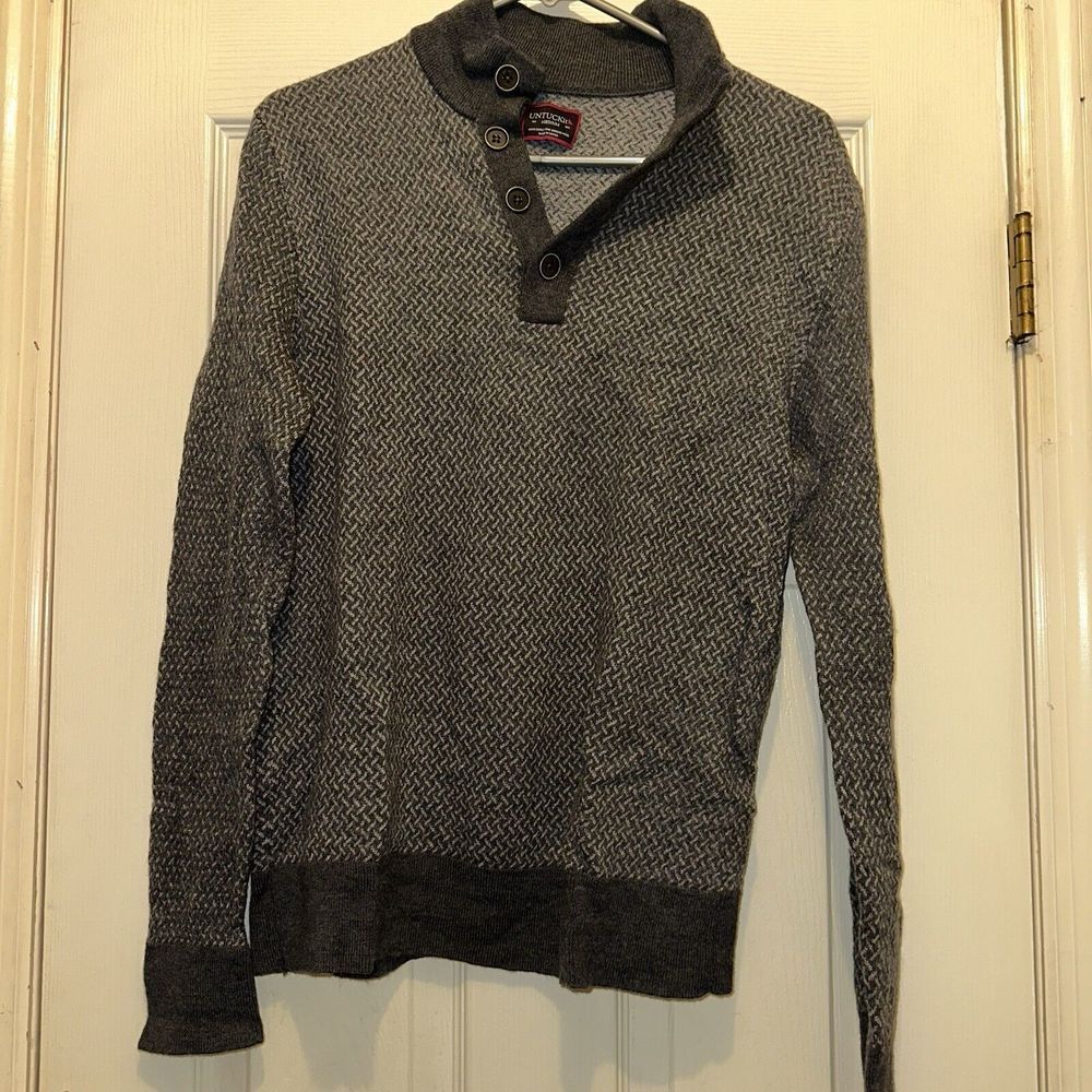 UNTUCKit Men's Sorensen Cross Stitch‎ Button Neck Merino Wool Sweater Medium
